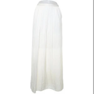 Vit kjol - Söt kjol från monki 