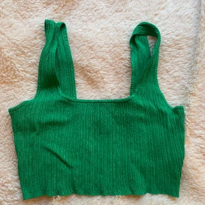 Grön topp - Snygg grön topp till fest eller vardag!💚