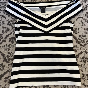 snygg off-shoulder  - jätte fin tröja 💕