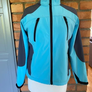 Icepeak X-treme dam softshell - Jacka i strl L  Dragsko nertill 