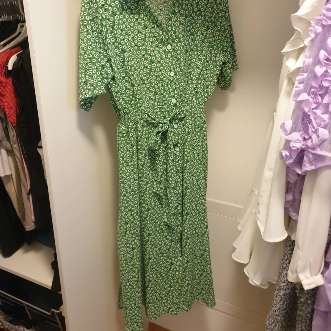 Blommig klänning  - 92