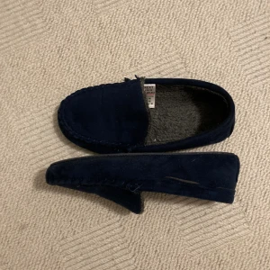 Loafers  - Sköna loafers mer åt mockasin hållet  Används sparsamt Köpta på zalando