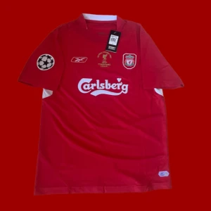 Liverpool Champions league final 2005 - Helt ny tröja med Gerrard på ryggen och cl badge