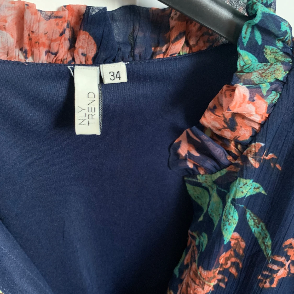 Blommig klänning - Nelly - 92