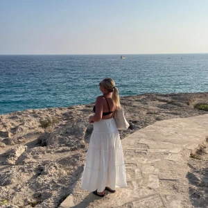 Långkjol - Dubbelt tjockt tyg, så inte genomskinlig överhuvudtaget! 