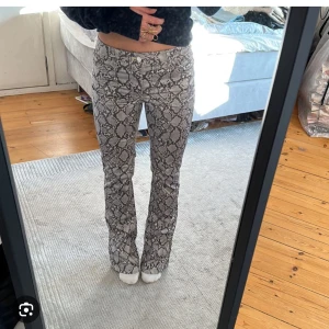 Intesskoll - Skriv privat vid intresse 