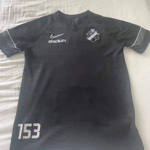 AIK T-shirt  - AIK kortärmad tröja bra skicka inget fel alls 