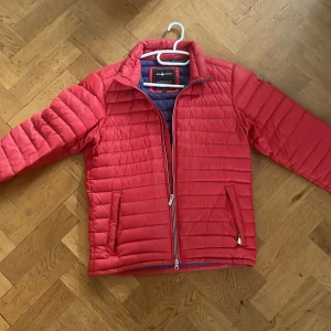 Sail Racing Jacka - Nyskick👌 Storlek S. Retail 2500, mitt pris 999.