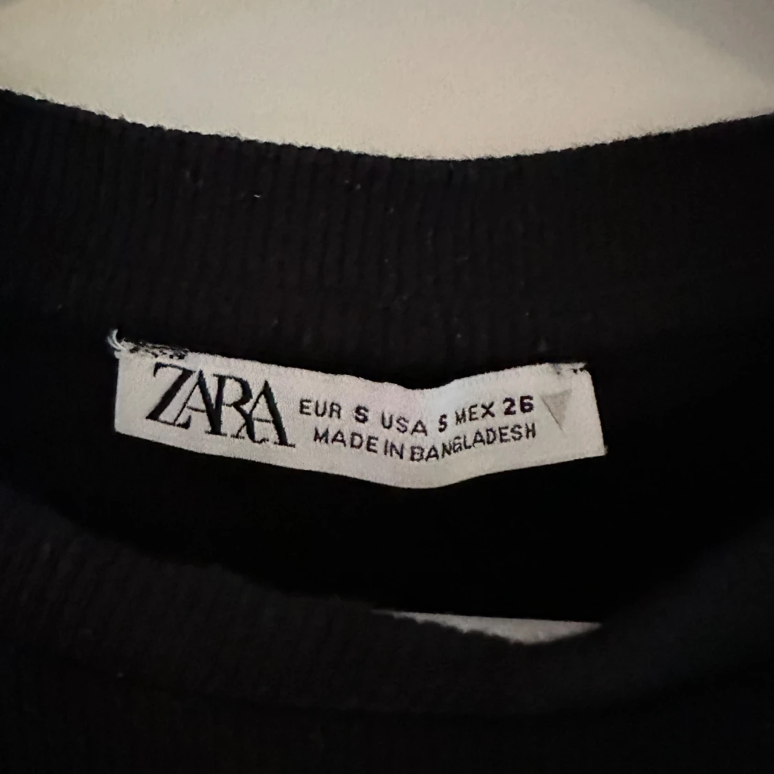 Topp med volang  - 90