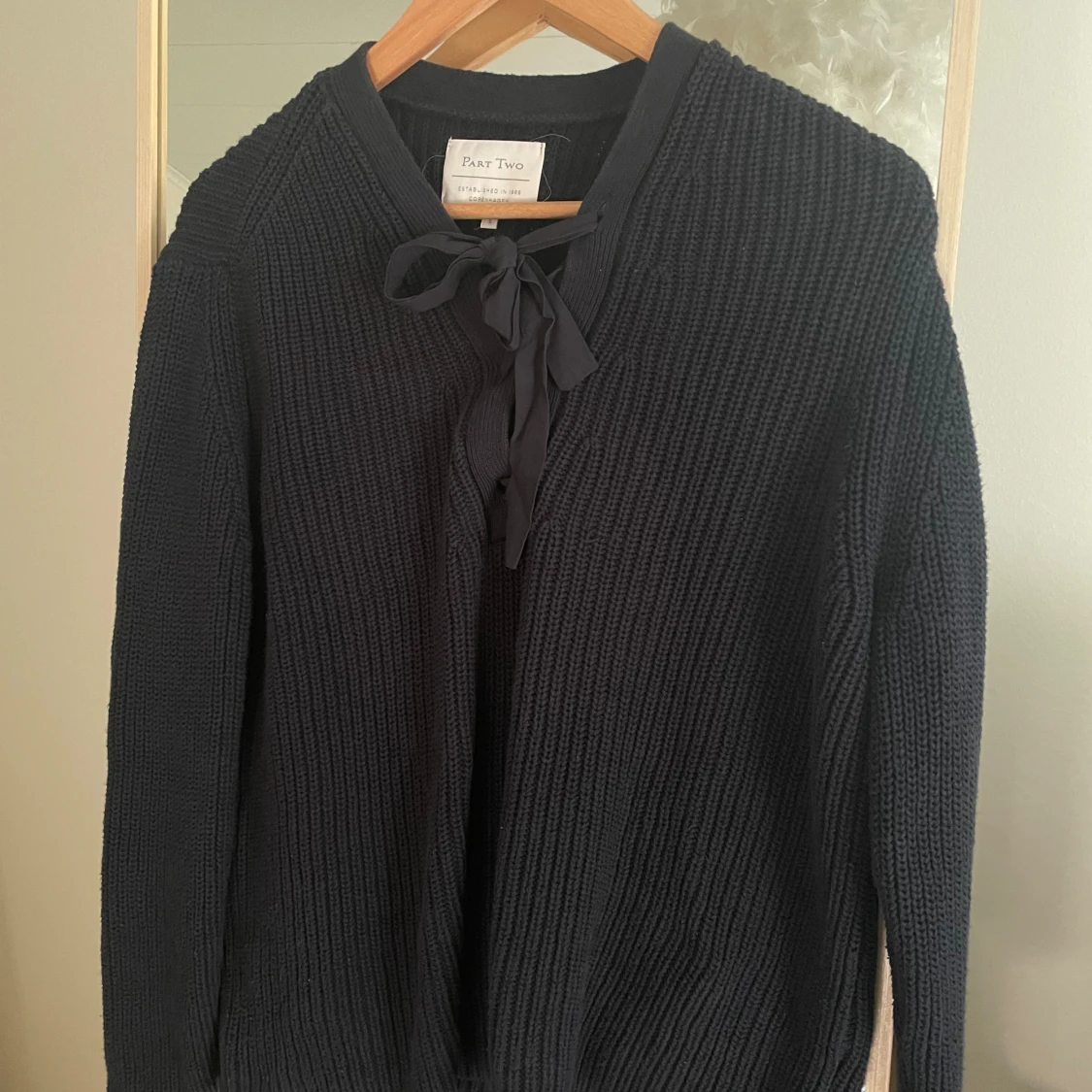Part Two tröja