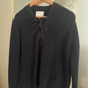 Part Two tröja - Väldigt bra skick. Säljer föratt färgen inte passar mig