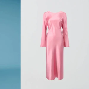 Midi satin dress - En midi satin klänning från Gina som inte längre säljs i butik och är därför svår att få tag på, köptes för 599 säljer för 499, aldrig använd, endast testad, prislapp finns kvar💕