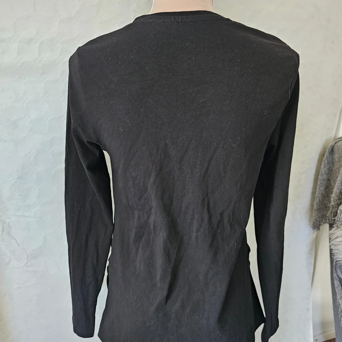 Svart långärmad tröja från ASOS DESIGN - 90