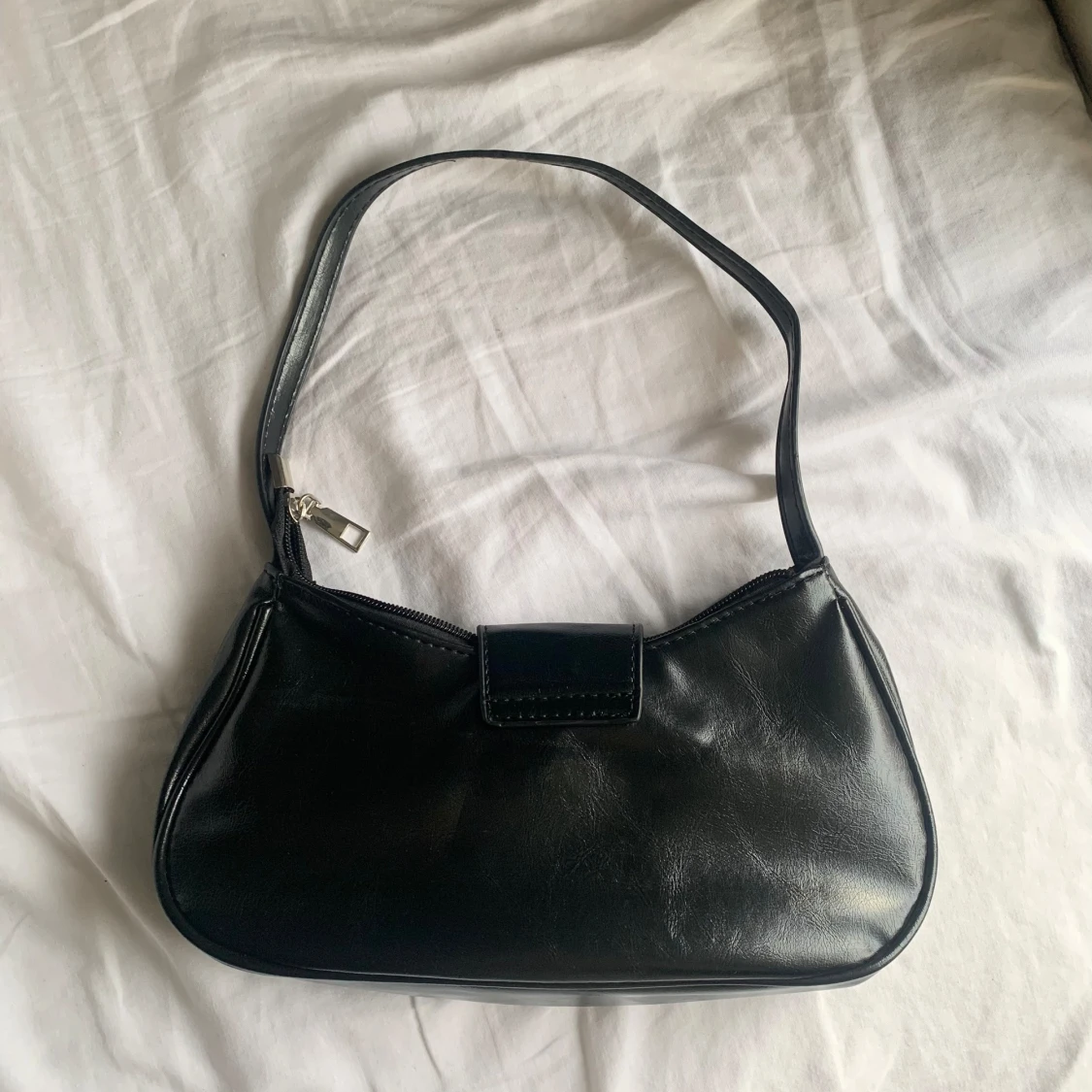 Svart axelväska - 90