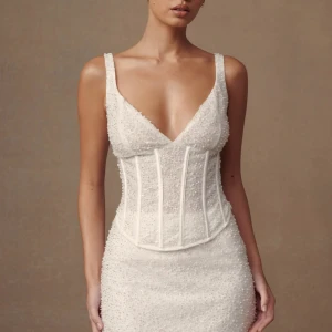 Topp med pärlor bröllop student - Oanvänd topp med pärlor. 