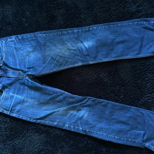 Levis jeans - Fräscha jeans, storlek 34 längden 34 midjan, inga skador, 514 regular fit