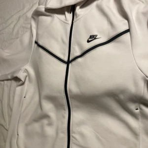 Nike tech fleece - Nike tech i nyskick använd några gånger