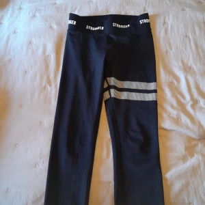 Stronger byxor - Stronger byxor använda några gånger. I jätte bra skick. 