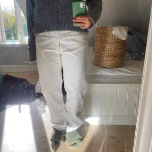 Vita jeans från Gina. Superfina till sommaren men tyvärr lite för stora för mig.