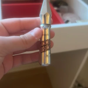Gimme brow + mini - Super fin gimme Brow brow gel från benefit 💘 i färgen 03