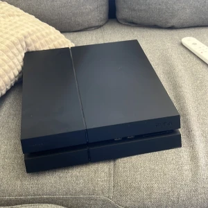 Ps4 - Fullt fungerande ps4, utan handkontroll