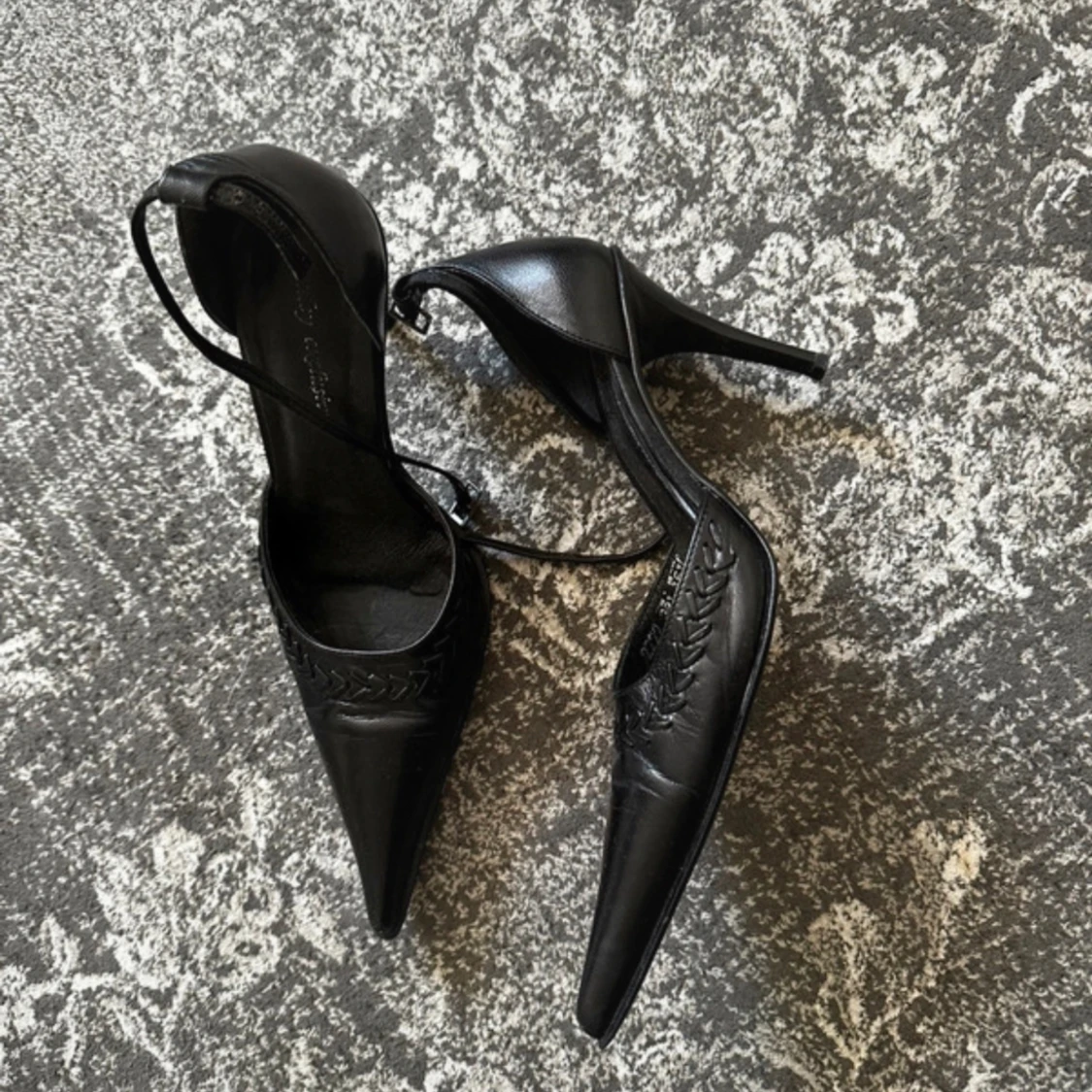 Klackskor med spetsig tå - 90