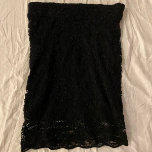 Spetskjol - Svart kjol med spets💓
