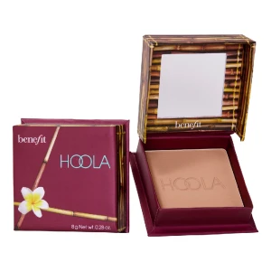 Hula bronzer  - Säljer en helt ny. Då jag har en annan plus gillar inte förpackning på denna. 