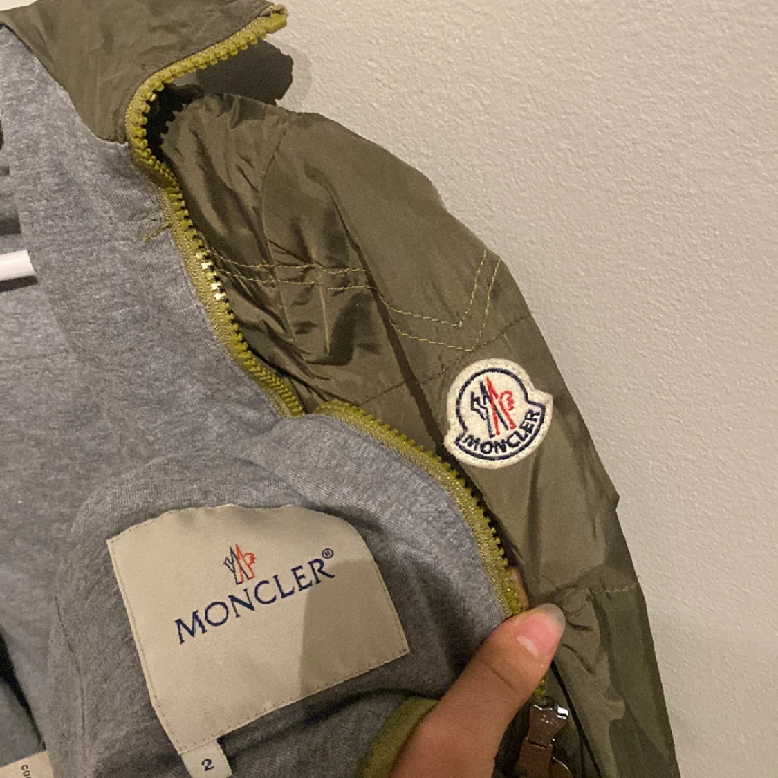 Grön moncler jacka - 90