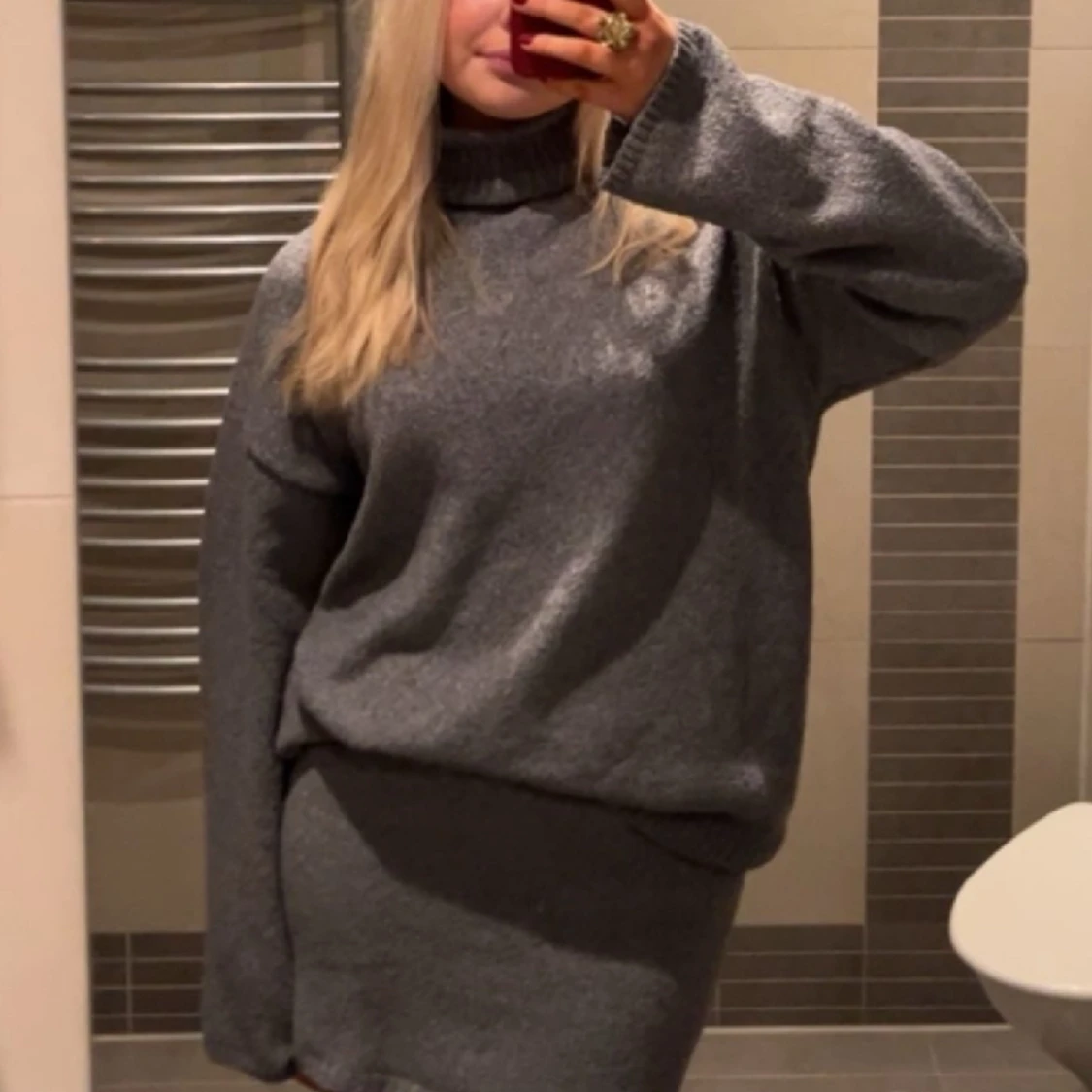 Grå stickad polo tröja från NAKD x Lojsan Wallin  - 91