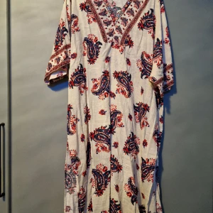 Kaftan - Oanvänd 