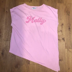 Dolly Style My Team pyjamaströja  - Aldrig använd i storlek XS och knytning i sidan. Nypris 199kr