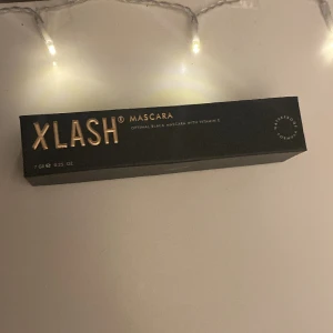 Xlash💗 - Säljer min helt oanvända xlash mascaran. Fick den på julafton men har så många mascaror så kommer it ha någon användning för den. Hör av er vid frågor och intresse!💖