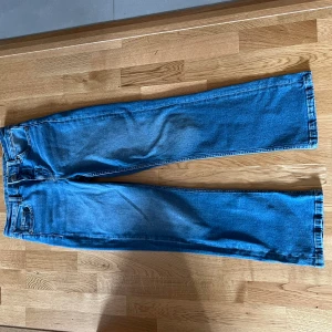 Jeans - Säljer dessa jeans