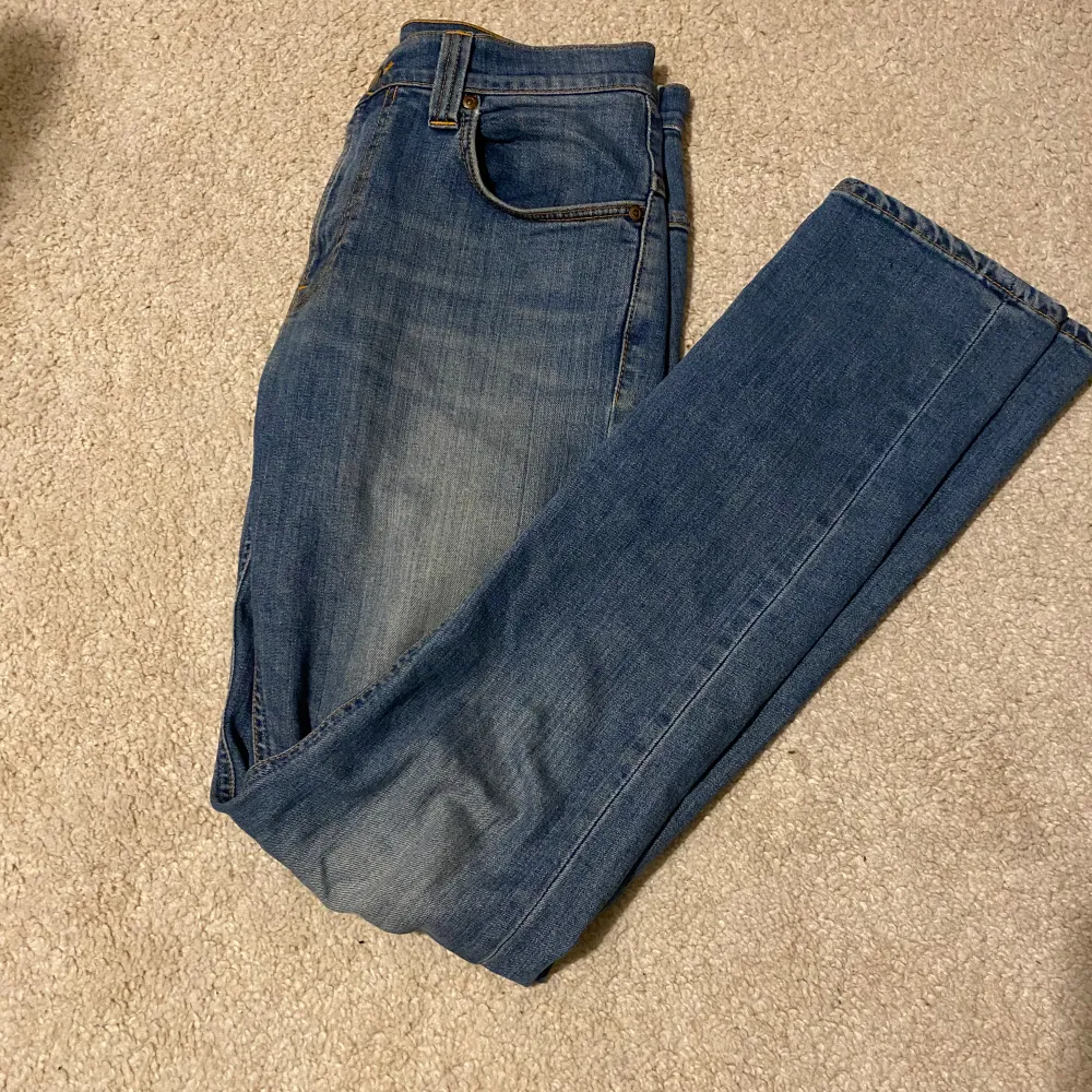 Snygga nudie jeans, väldigt bra skick för endast 499. Pris kan diskuteras.. Jeans & Byxor.