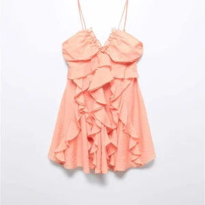 Mango klänning - Super fin klänning från mango! Slutsåld