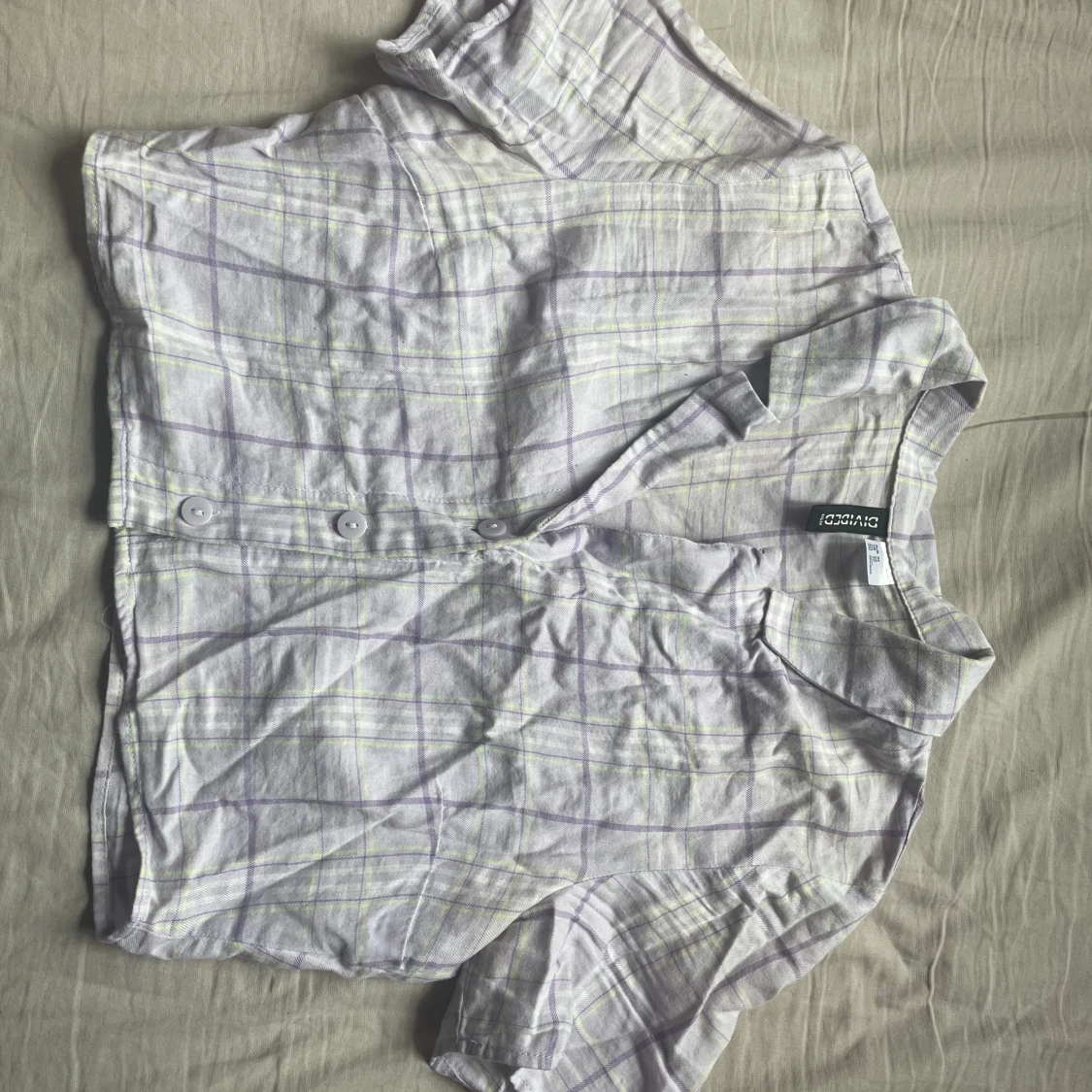 Cropped shirt 