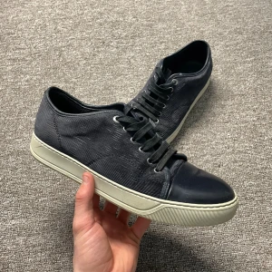 Lanvins - Säljer nu mina sjukt sällsynta och snygga Lanvins! Jättefint skick utan några defekter! 