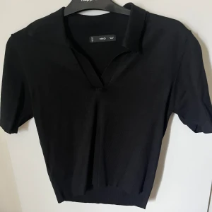 Blus från mango - Strl M aldrig använd