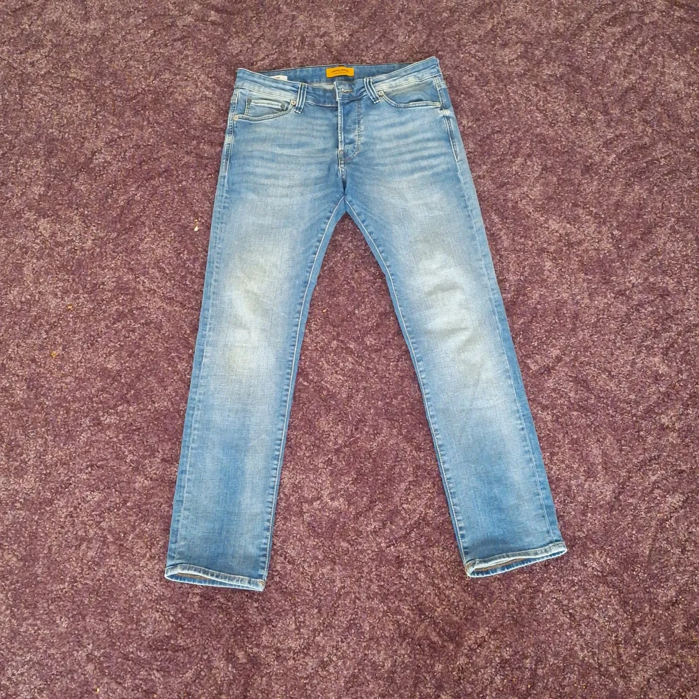 Helt ny Jack&Jones jeans inte andvänd och i bra skick.. Jeans & Byxor.