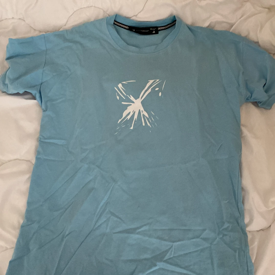 Off white t shirt
