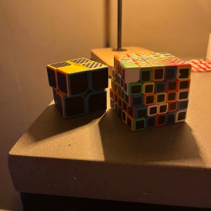 Rubiks kuber - Sparsamt använda