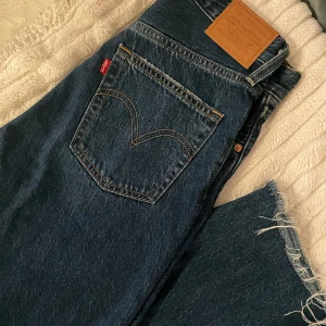 Levi’s ribcage straight ankle  - Nyskick, använd ett fåtal gånger.  W27 L29