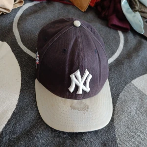 Keps - Använd , men still works Går att justera storlek 