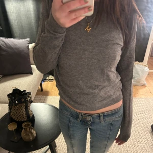 Tröja - Stickad tröja, skriv för frågor💕