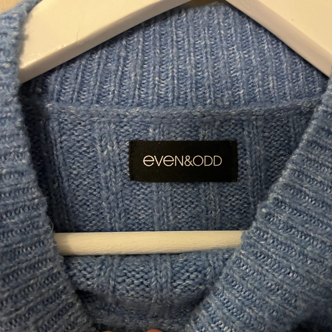 mörkblå stickad tröja - 90
