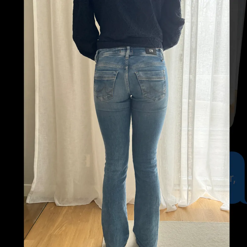 LTB jeans ”Valerie” Low waist, boot cut. Stl 26/32. Ord pris 799kr, mitt pris 399kr. Jeans & Byxor.