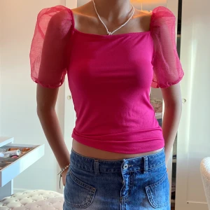 Rosa Blus - Puffärmad blus, snygg och i bra skick