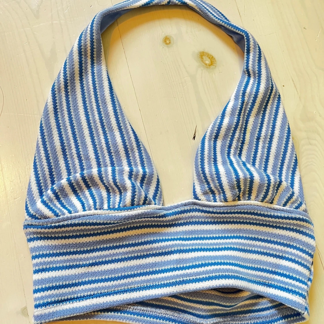 Randig halterneck topp