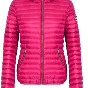 Colmar jacka - Säljer en rosa dunjacka från colmar. Skick 10/10 Skickar bilder vid intresse😁